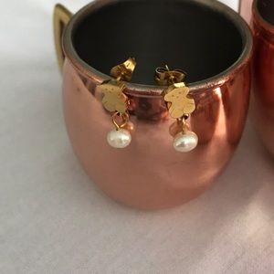 If you like bears these are the earrings for you.